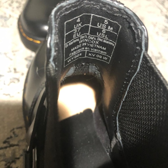 Dr. Martens Wincox Boots Black - Picture 10 of 10